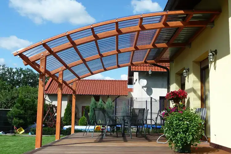 Изготовление навесов к дому